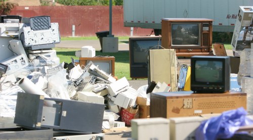 Sorting construction debris for recycling